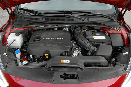 AUTOWELT | Hyundai i40 Limousine 1,7 CRDi - im Test | 2013 