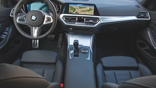 BMW 330e Limousine 