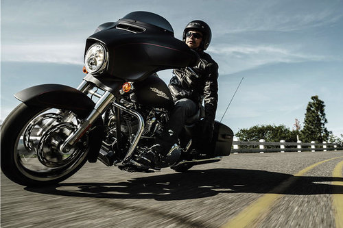 MOTORRAD | Harley-Davidson Street Glide Special - im Test | 2015 
