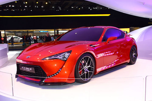 AUTOWELT | IAA 2011 | Toyota 
