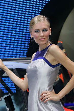 Genf 2014: Messegirls 