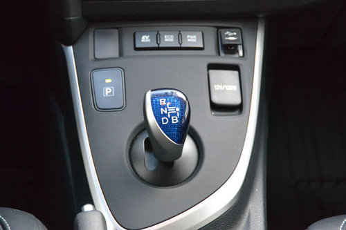 AUTOWELT | Toyota Auris TS Hybrid - im Test | 2014 