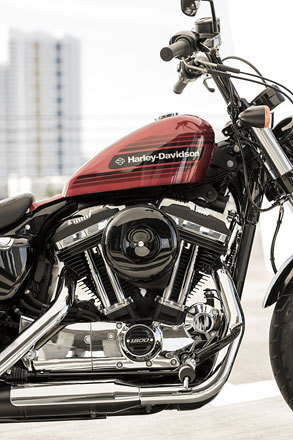 MOTORRAD | Harley-Davidson Forty-Eight Special und Iron 1200 - erster Test | 2018 Harley-Davidson Sportster 2018