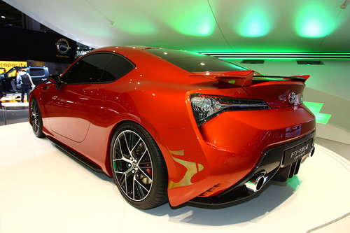 AUTOWELT | IAA 2011 | Toyota 