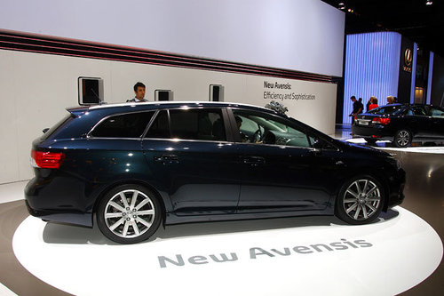 AUTOWELT | IAA 2011 | Toyota 