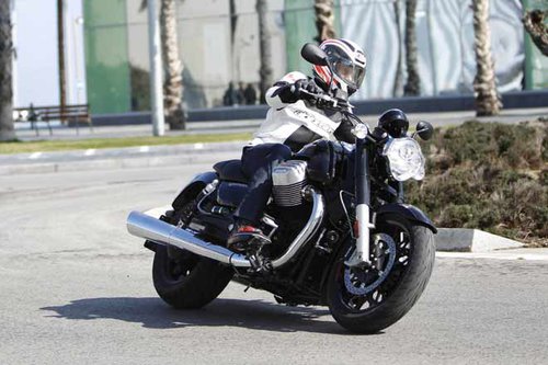 Moto Guzzi California 1400 Custom - gefahren 