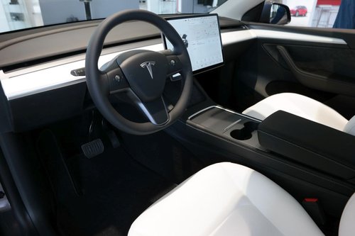 Tesla Model Y: Sitzprobe und erste Eindrücke 
