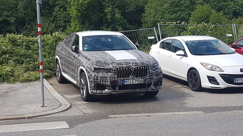 BMW X4 Facelift: Erlkönig gesichtet 