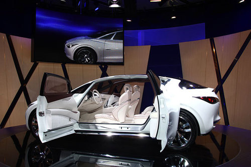 AUTOWELT | IAA 2011 | Infiniti 