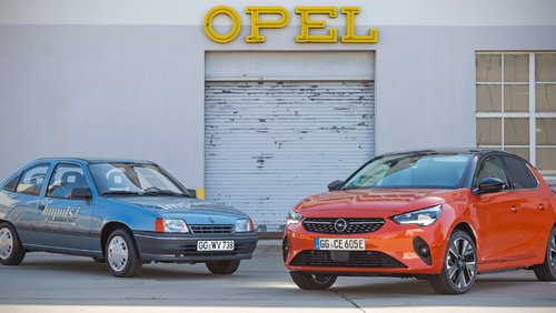Opel E-Fahrzeuge: Alt trifft neu 