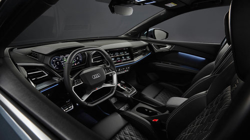 Sitzprobe im Audi Q4 e-tron 