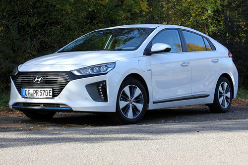 AUTOWELT | Hyundai Ioniq 1.6 GDI Plug-In Hybrid Premium - im Test | 2017 Hyundai ioniq Plug-In Hybrid 2017