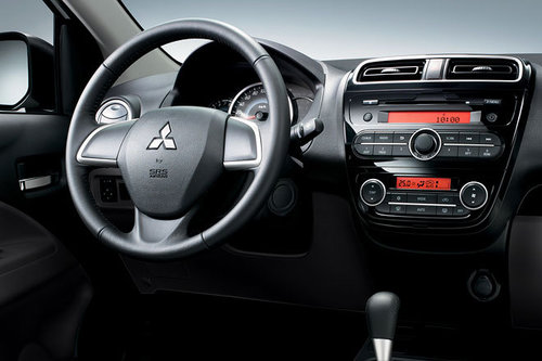 AUTOWELT | Mitsubishi Attrage - schon gefahren | 2014 
