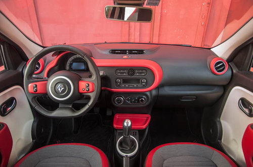 AUTOWELT | Renault Twingo SCe 70 Stop & Start Intens - im Test | 2015 