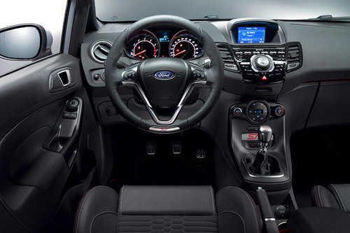AUTOWELT | Bis zu 215 PS: Ford Fiesta ST200 | 2016 Ford Fiesta ST200 2016