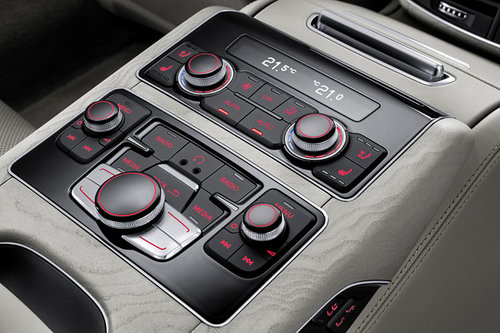 AUTOWELT | Audi A8 - schon gefahren | 2013 