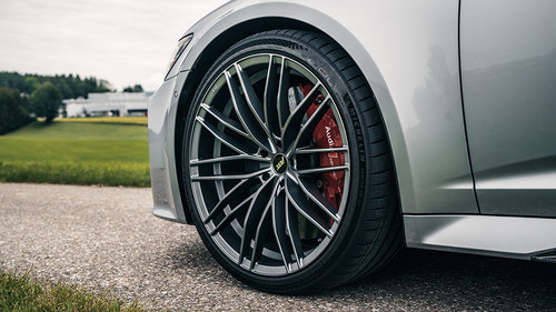 Audi RS6: Abgasanlage und Fahrwerk von Abt 