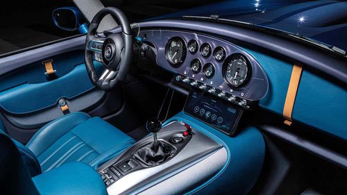 AC Cobra GT Roadster feiert Debüt 