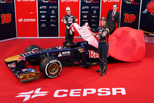 FORMEL 1 | Launches 2013 | Toro Rosso-Ferrari STR8 