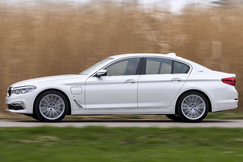 AUTOWELT | BMW 530e iPerformance - erster Test | 2017 BMW 530e iPerformance 2017