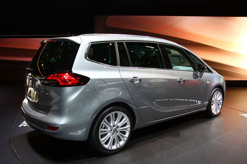 AUTOWELT | IAA 2011 | Opel 
