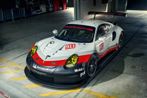 MOTORSPORT | 2016 | Porsche präsentiert neuen 911 RSR 