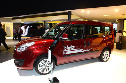 AUTOWELT | IAA 2011 | Opel 