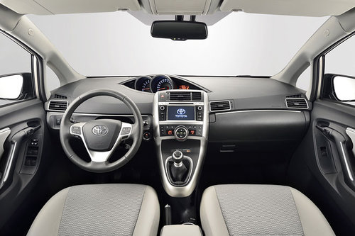 AUTOWELT | Toyota Verso 1,6 D4-D - schon gefahren | 2014 