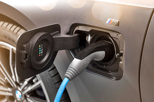 AUTOWELT | Plug-in-Hybrid: BMW 330e - im Test | 2019 