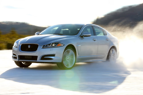 Jaguar XF und XJ jetzt mit Allradantrieb 