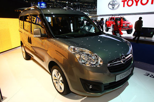 AUTOWELT | IAA 2011 | Opel 