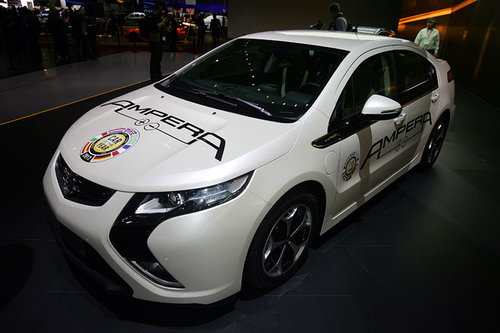 AUTOWELT | Genf 2012 | Opel, Peugeot 
